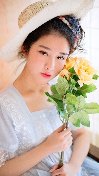 明明是配角却被王子宠爱了全集免费观看